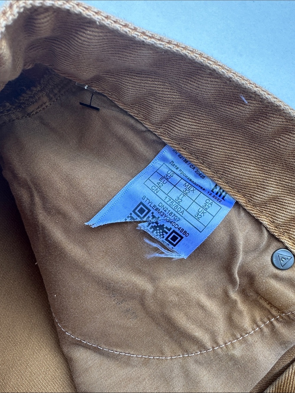 New GUESS Men's Tan Cargo Utility Shorts SZ 32 - Picture 7 of 7